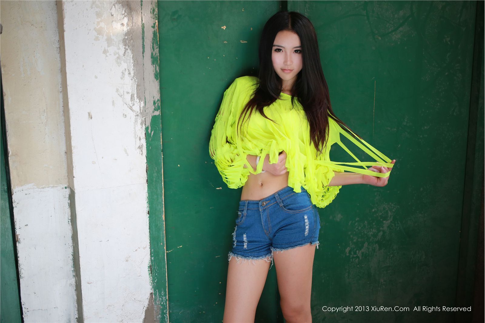 [秀人] 2013.09.24 MOON嘉依